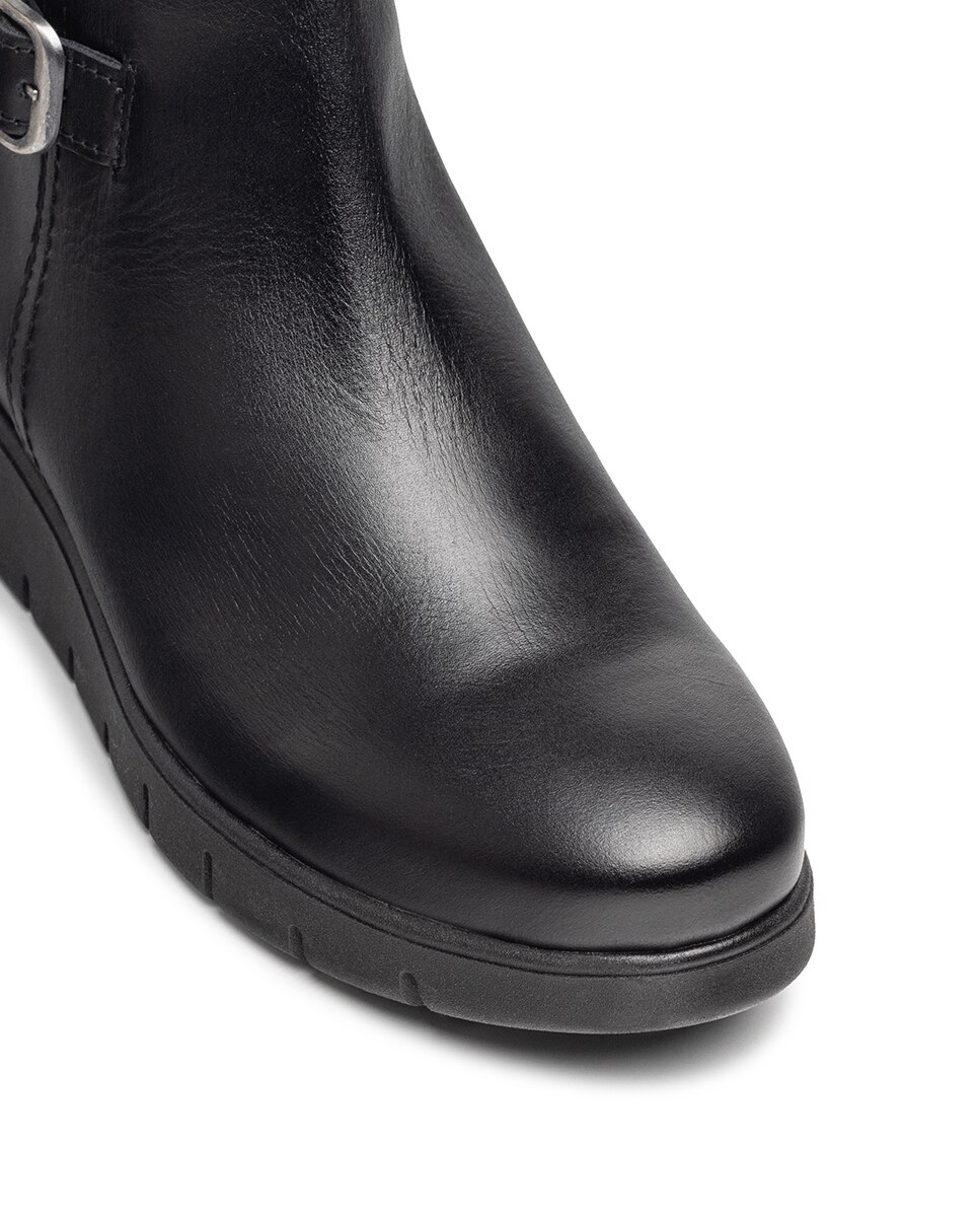 Botins Rasos de Pele Preto-4