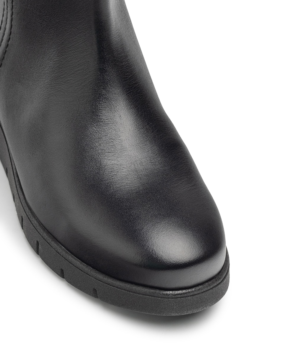 Botas Rasas de Pele Preto-4