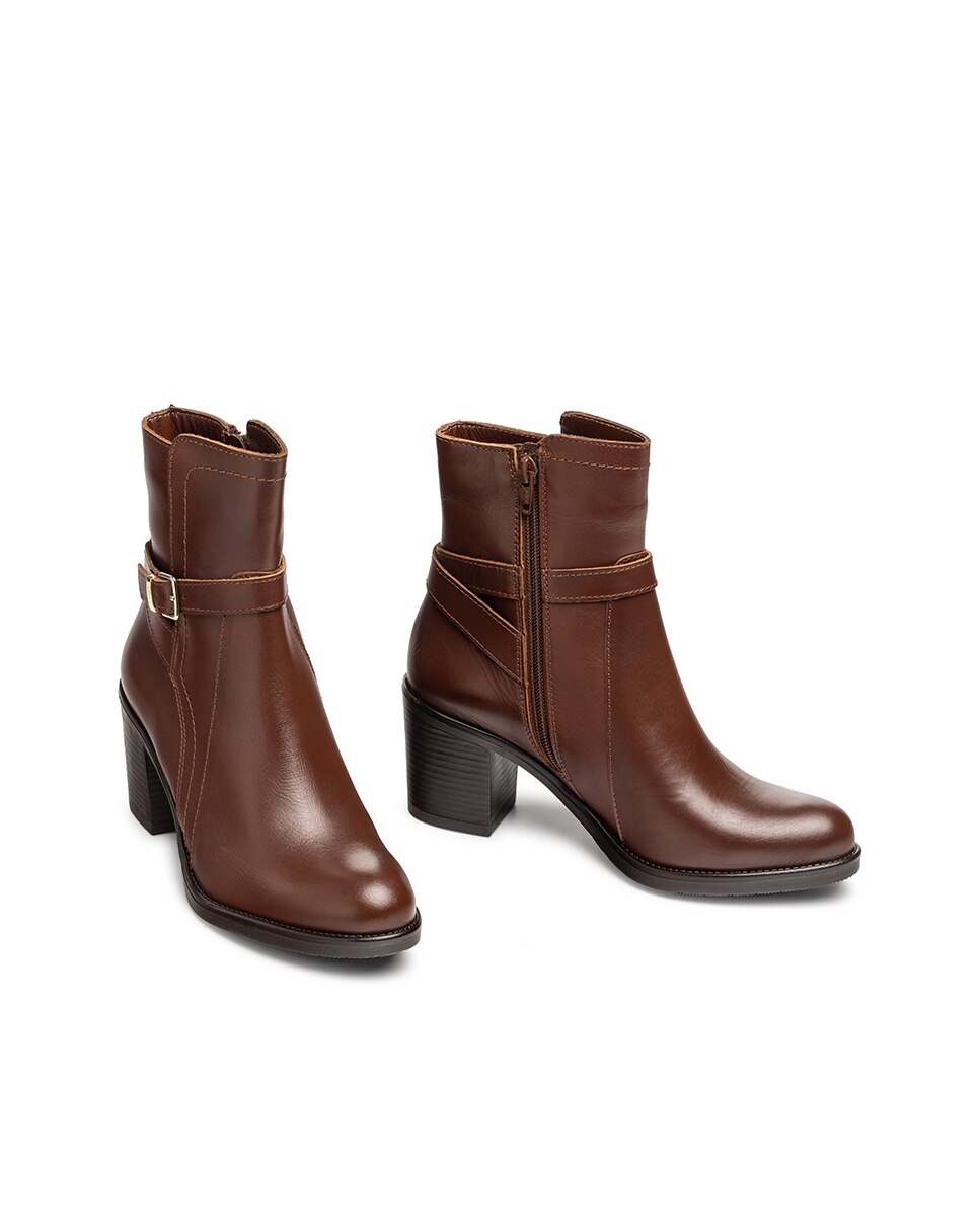 Botins de Salto em Pele Castanho-5