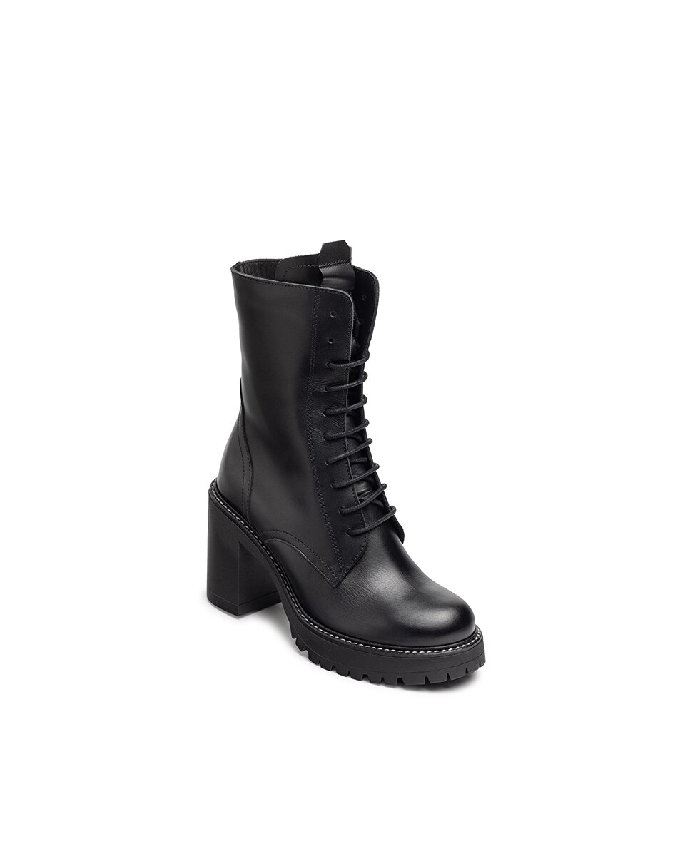 Botins de Salto em Pele Preto-3