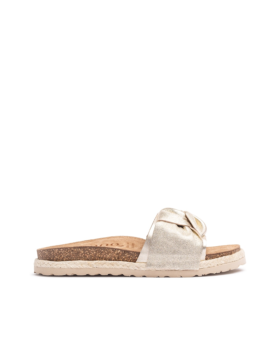 Sandálias Rasas de Pele Dourado-1