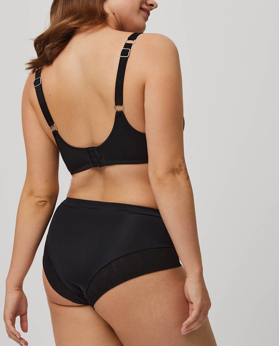 Cueca Alta com Detalhes de Tule Preto-2