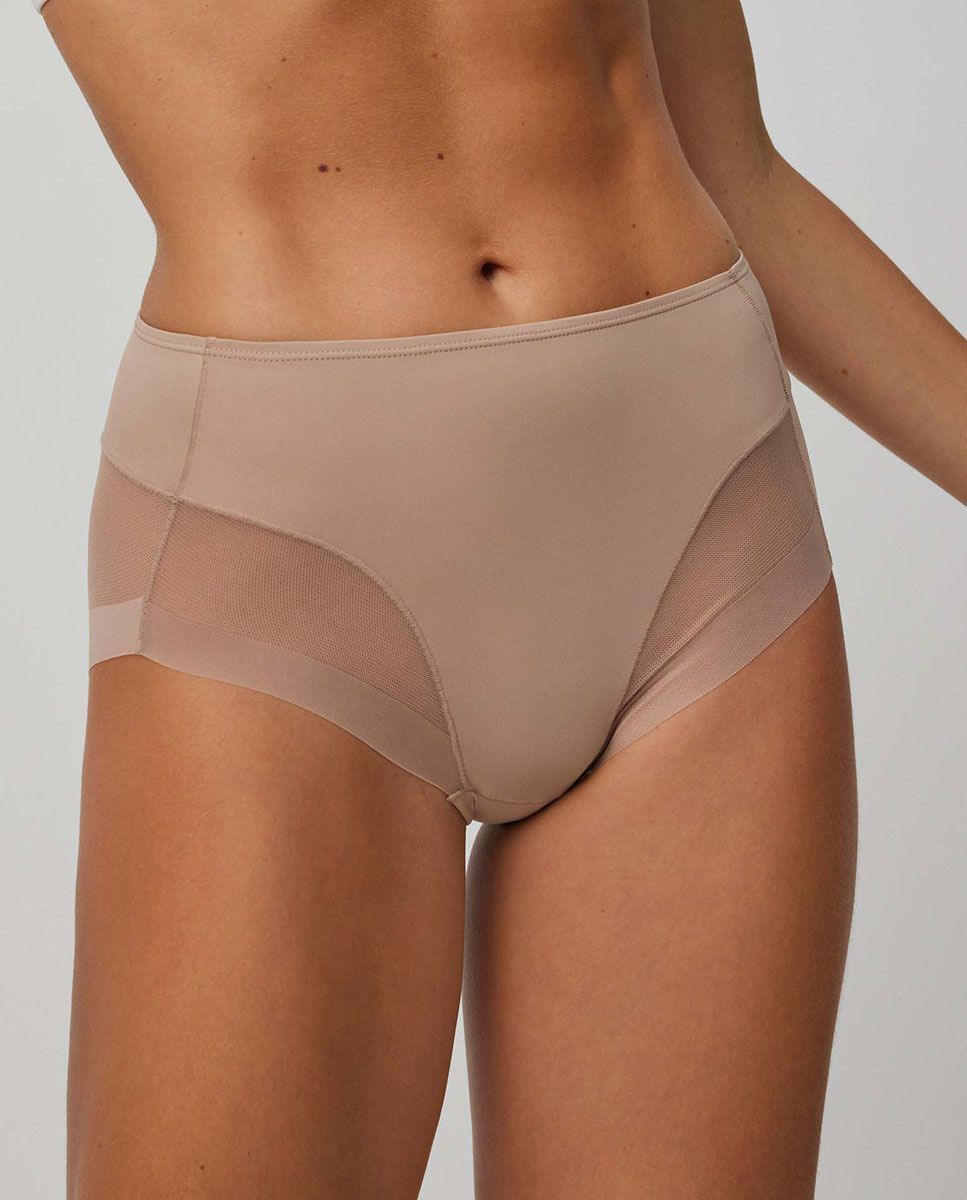 Imagem 0 de Cueca Alta com Detalhes de Tule