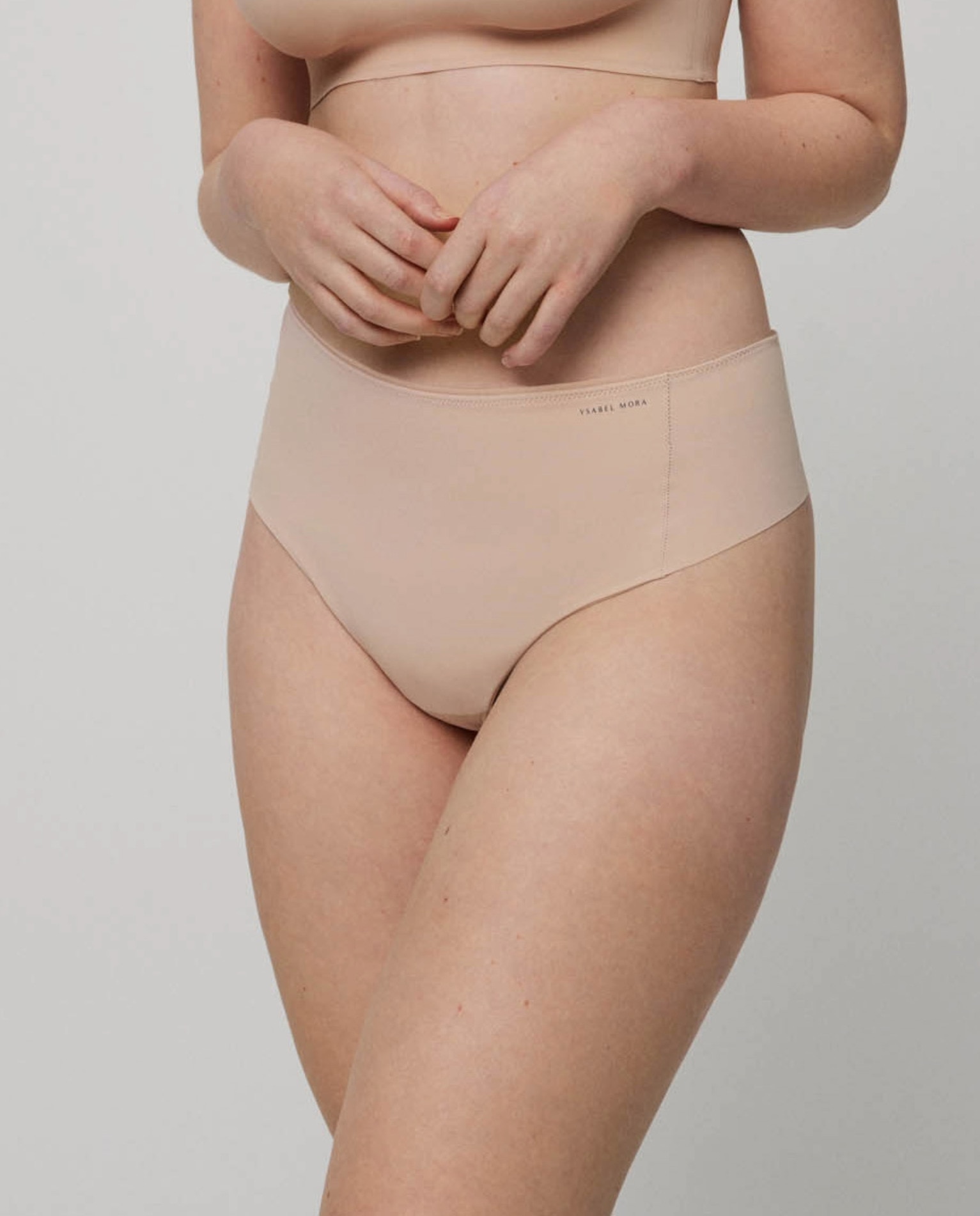 Tanga Alta de Controlo com Acabamentos Invisíveis Nude-1