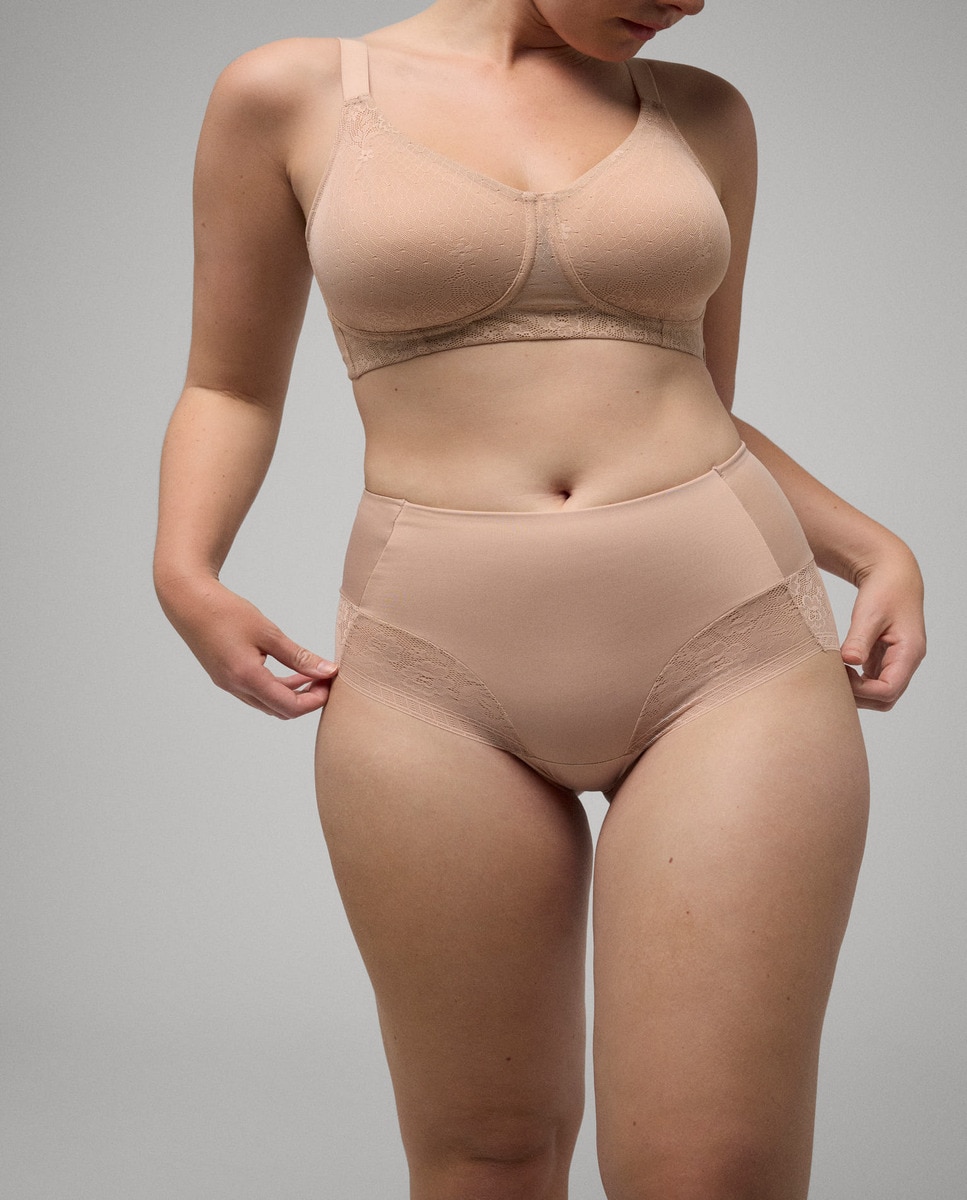 Cueca Alta Control com Detalhe de Renda Nude-1