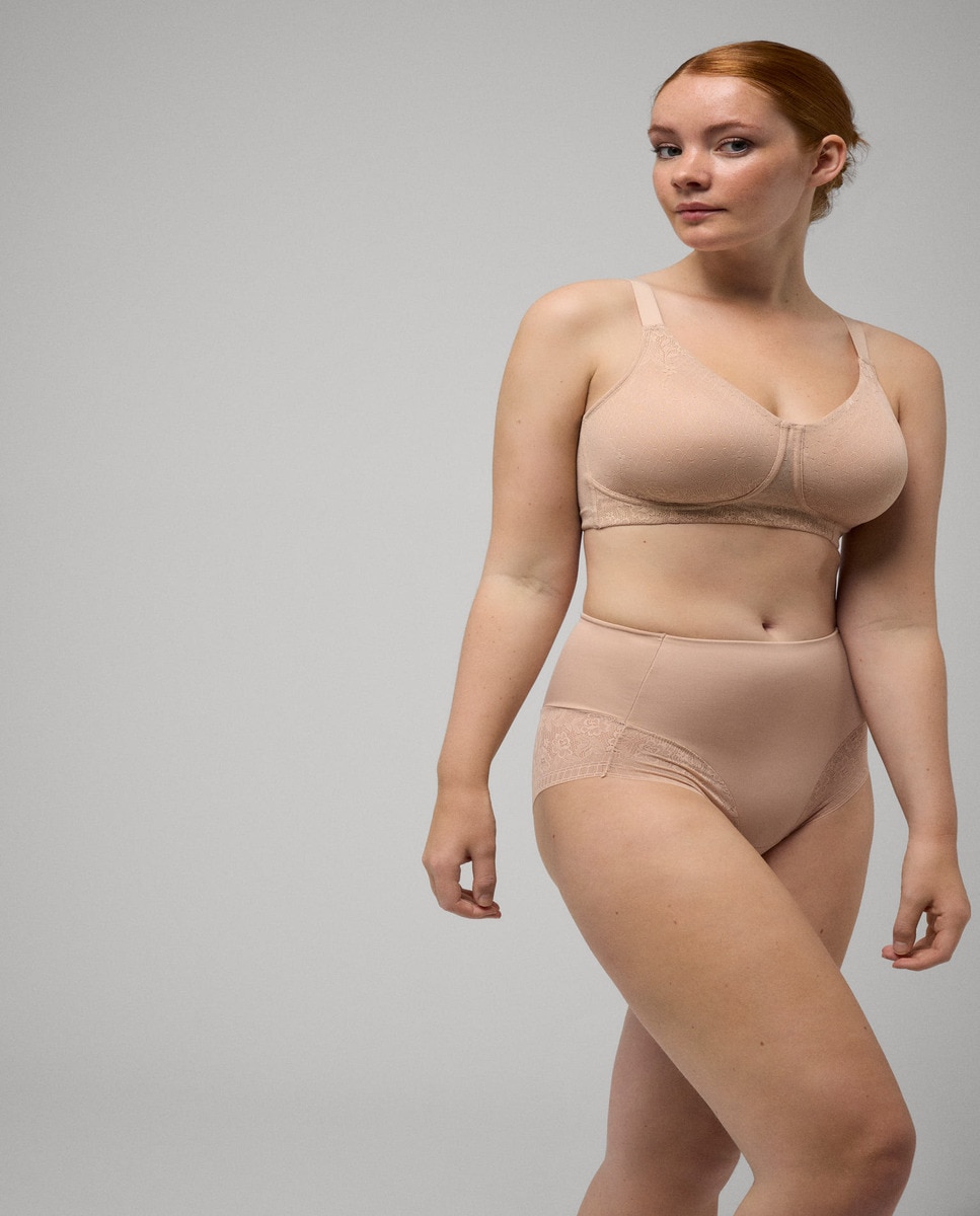 Cueca Alta Control com Detalhe de Renda Nude-3