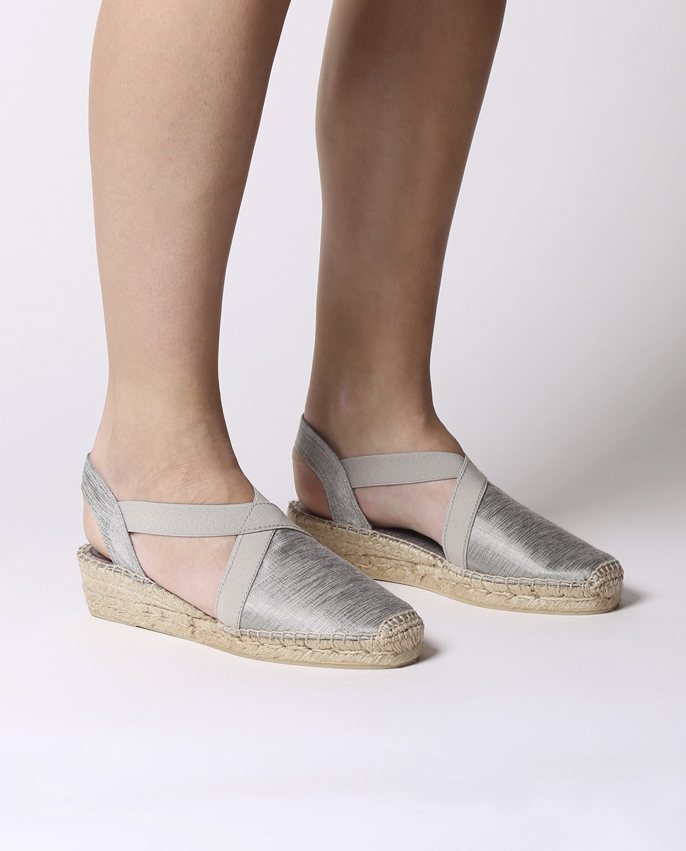 Alpercatas de Cunha em Tecido Brilhante com Elásticos Prata-4