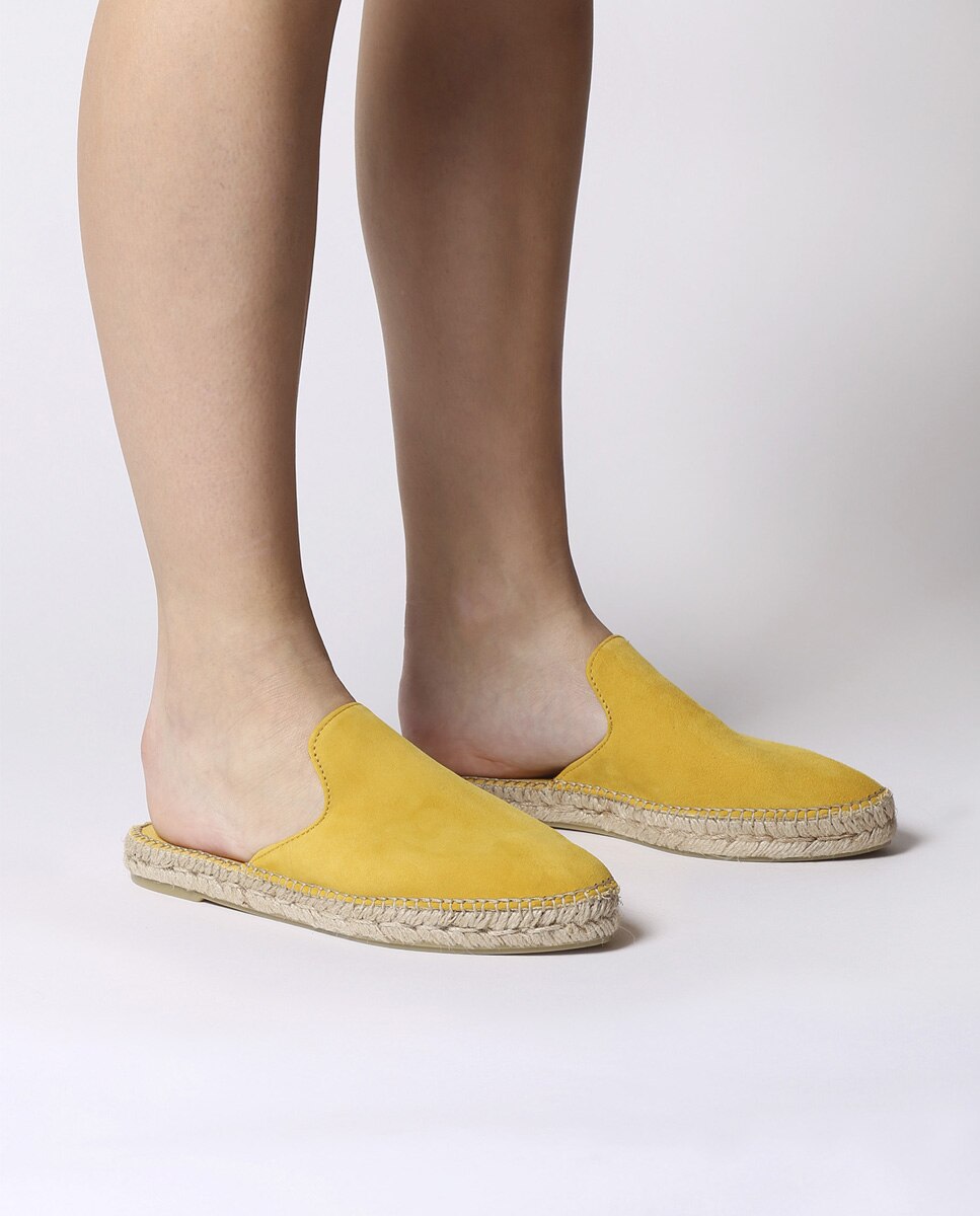 Alpercatas Rasas de Camurça Abertas Amarelo-4