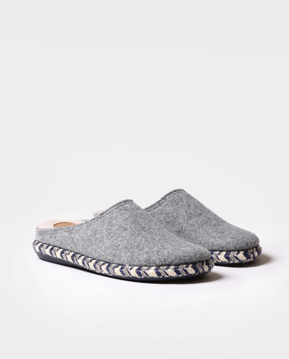 Pantufas de Feltro em Liso Cinzento-2