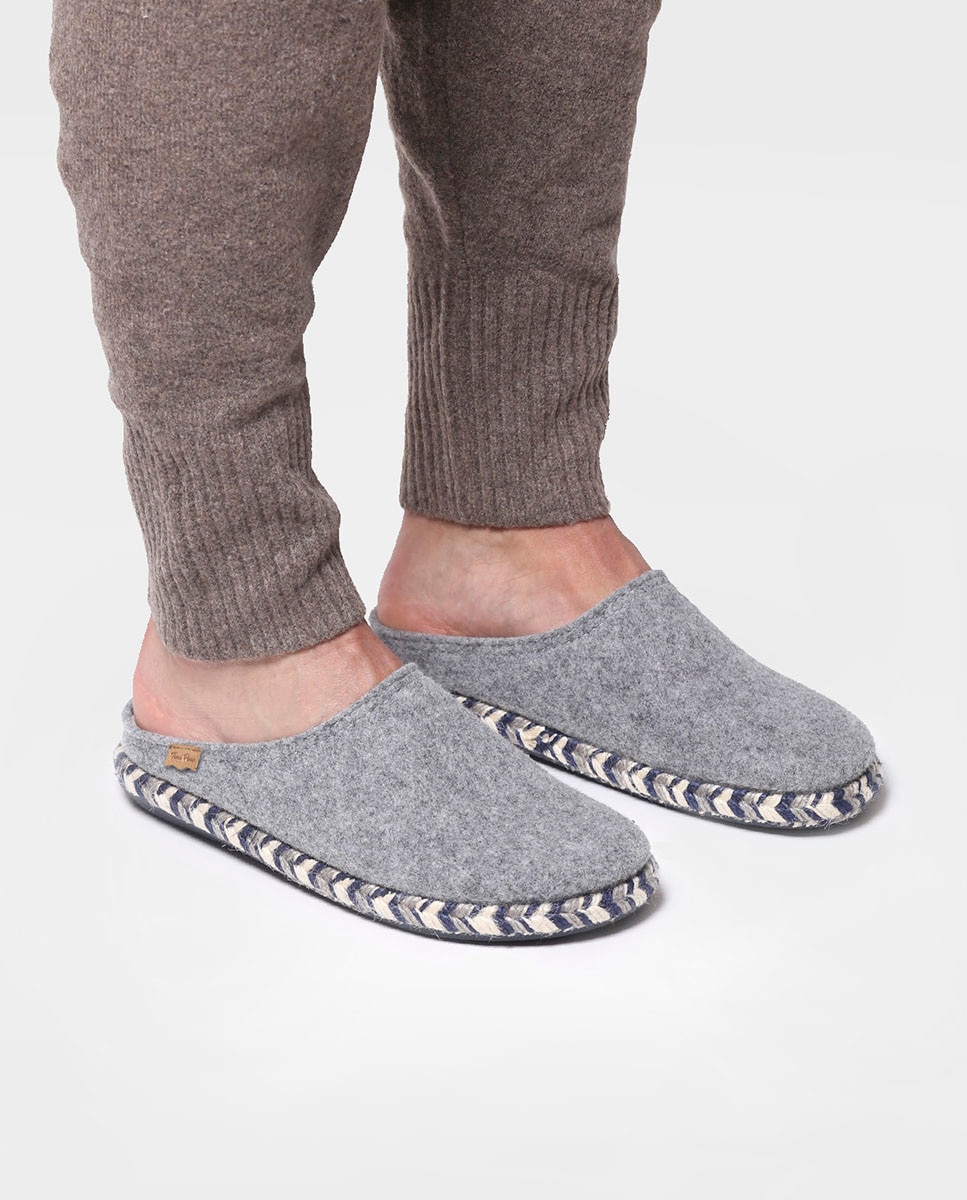 Pantufas de Feltro em Liso Cinzento-4