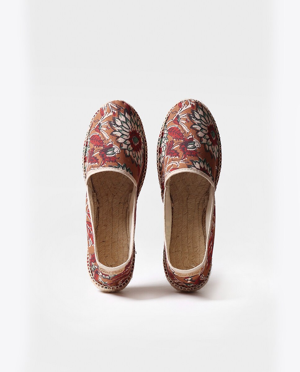 Alpercatas Rasas Unissexo de Tecido Estampado Castanho-3
