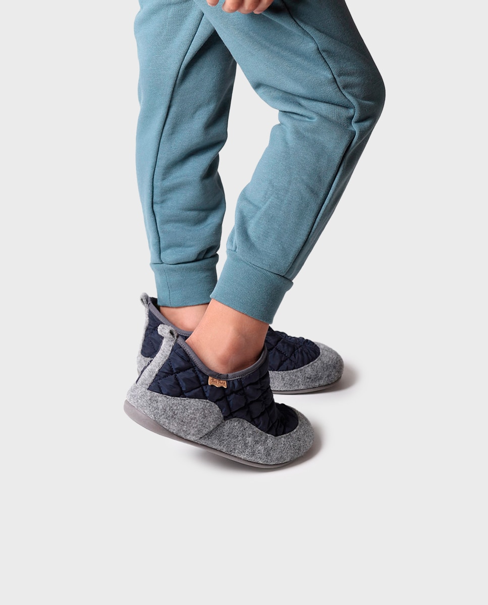 Pantufas Fechadas Infantil de Tecido Acolchoado Azul-marinho-4