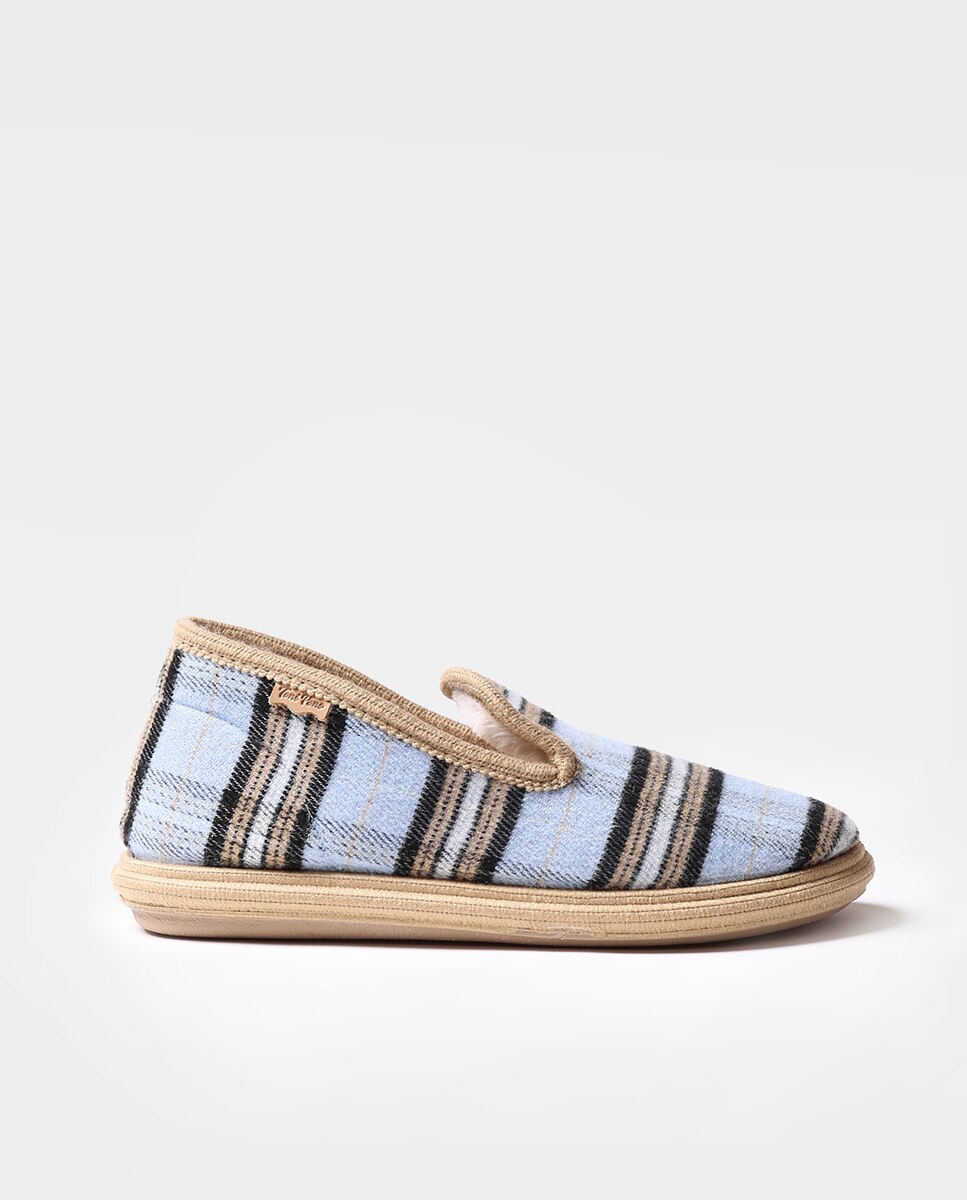 Pantufas Fechadas de Tecido Aos Quadrados Azul-1