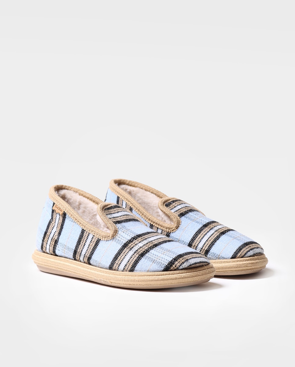 Pantufas Fechadas de Tecido Aos Quadrados Azul-2