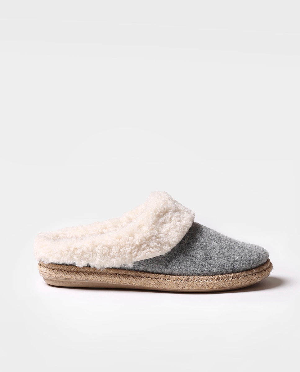 Pantufas Fechadas de Feltro em Liso Cinzento-1