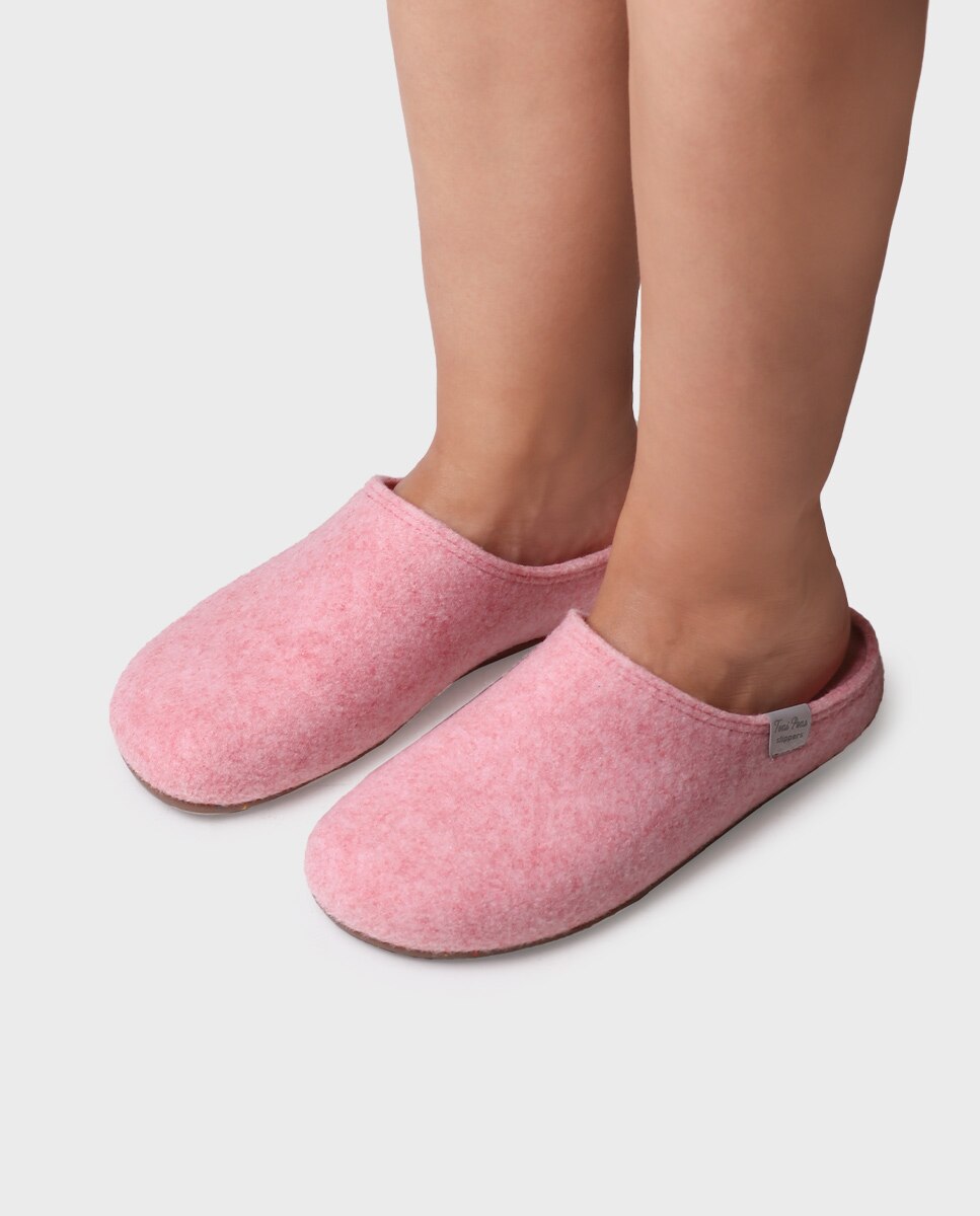 Pantufas Fechadas de Feltro Reciclado Rosa-4