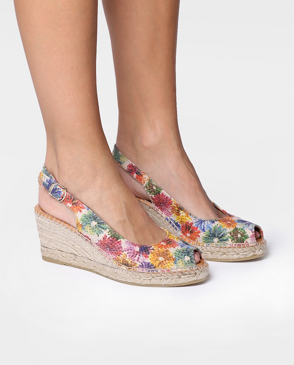 Alpercatas de Cunha em Tecido Estampado com Fivela Multicolor-4