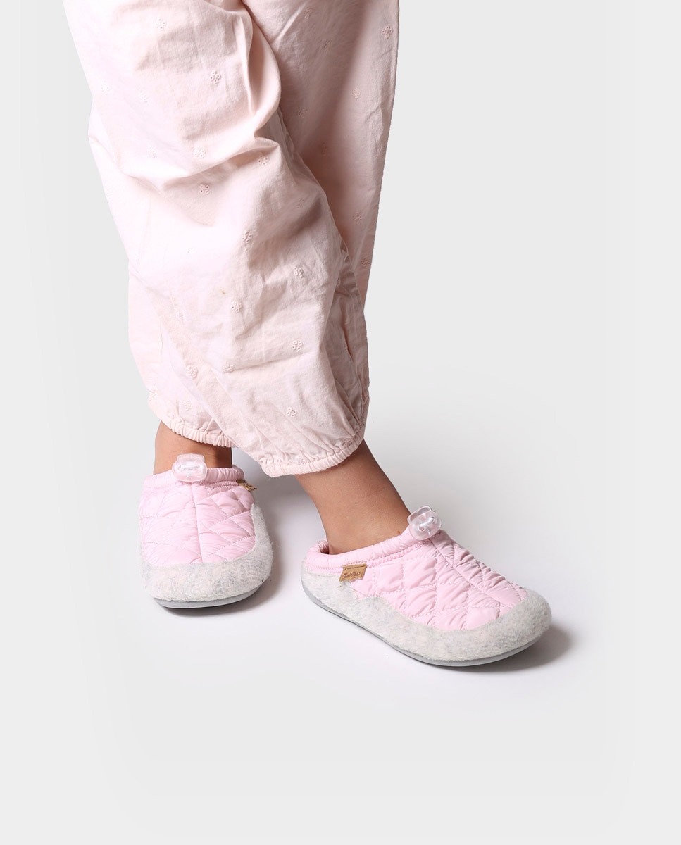 Pantufas Fechadas Infantil de Tecido Acolchoado Toni Pons Rosa-4