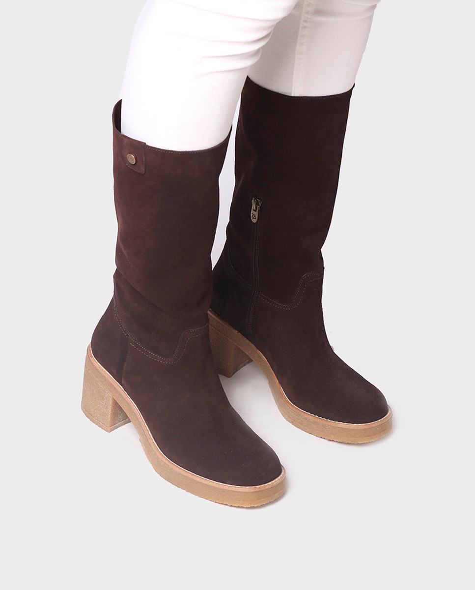 Botas de Camurça com Fecho Zip Castanho-4