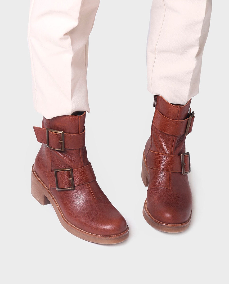 Botins de Pele com Fecho Zip Castanho-4