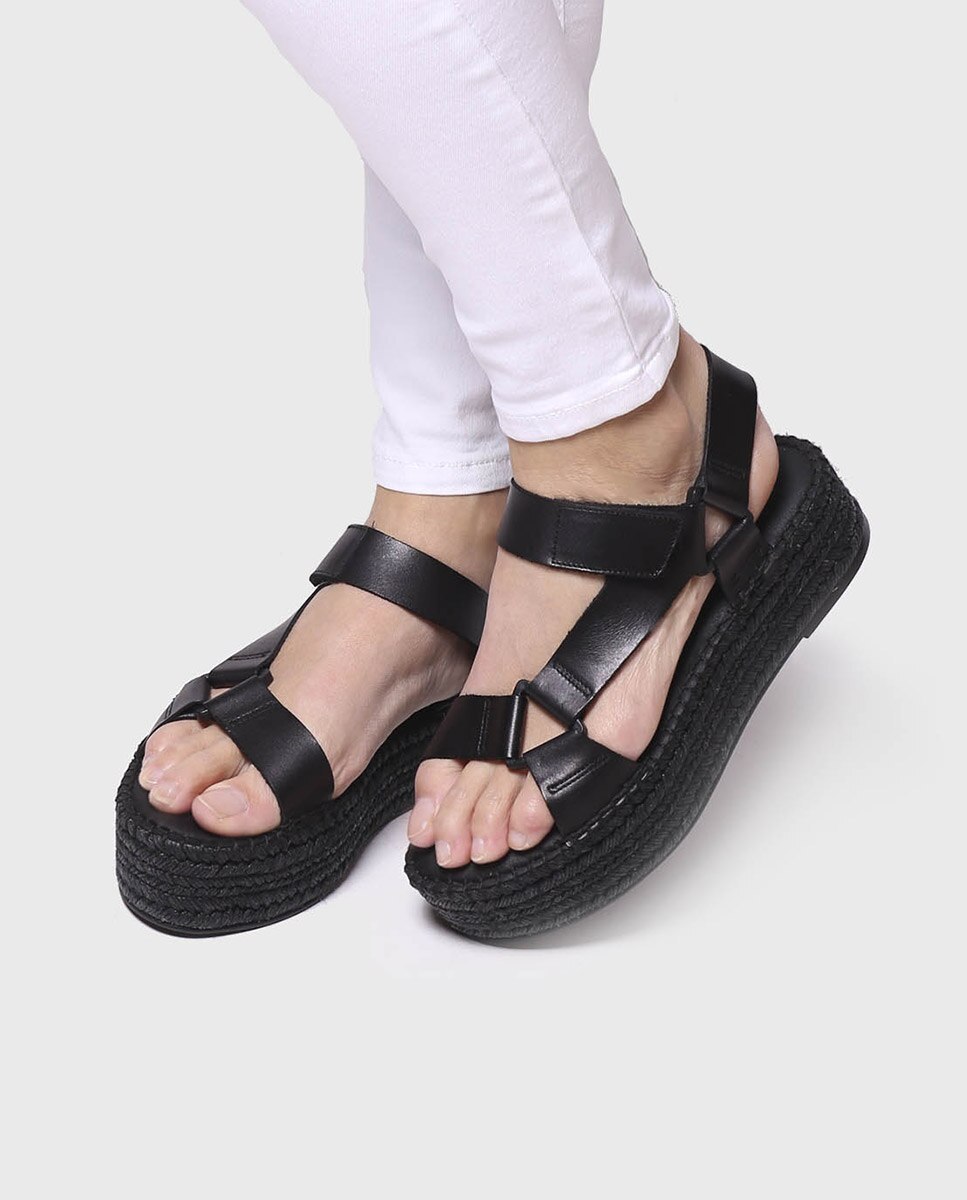 Alpercatas de Cunha em Pele com Velcro Preto-4