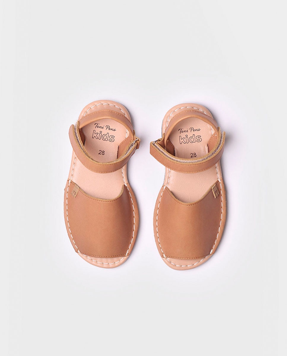 Menorquinas Infantil de Pele Brilhante com Velcro Toni Pons Castanho-3