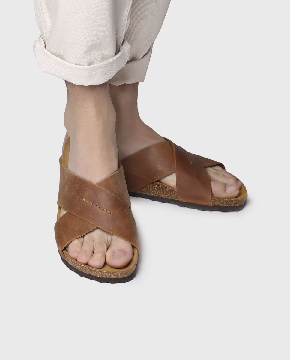 Sandálias de Pele com Tiras Cruzadas Castanho-4