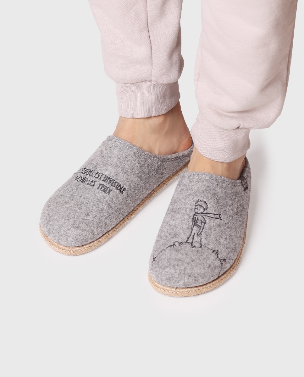 Pantufas de Feltro com Bordado Cinzento-4