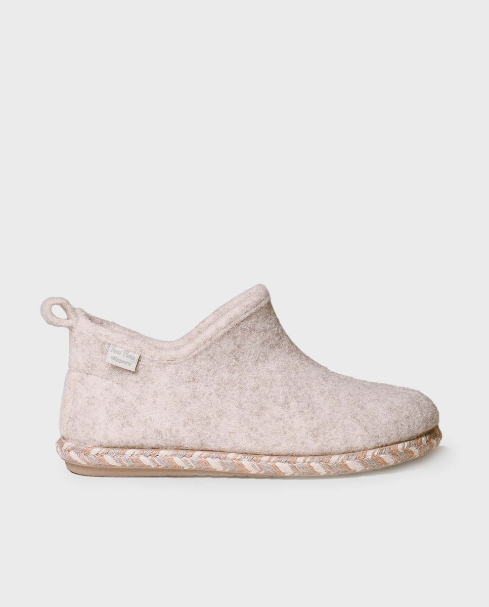 Pantufas Fechadas Tipo Botim Cru-1