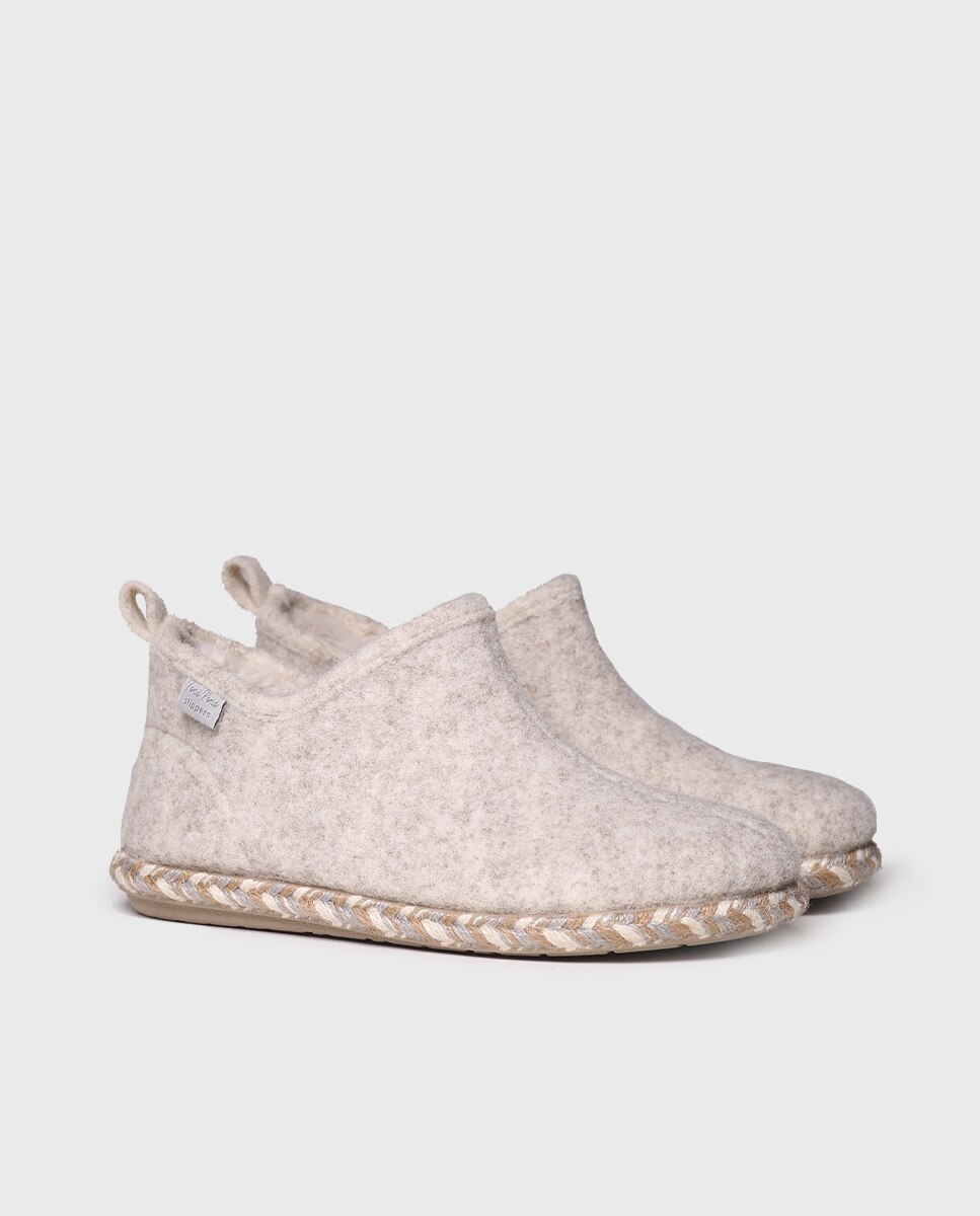 Pantufas Fechadas Tipo Botim Cru-2
