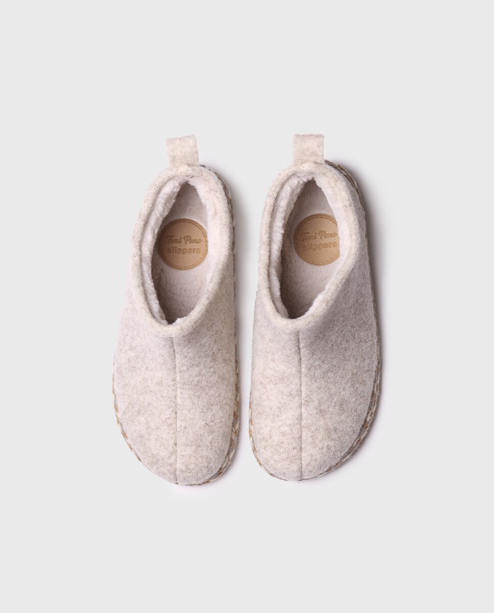 Pantufas Fechadas Tipo Botim Cru-3