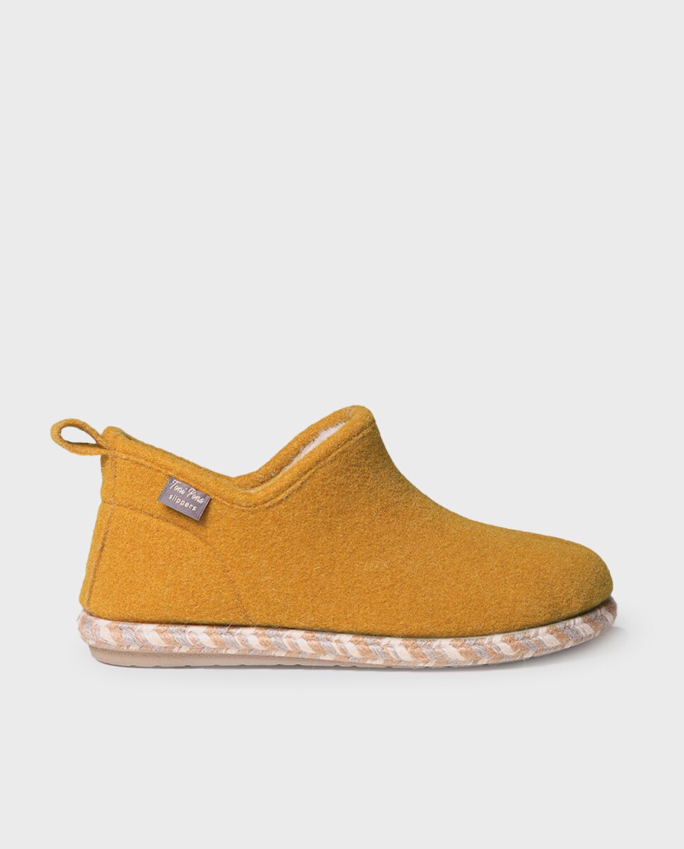 Pantufas Fechadas Tipo Botim Mostarda-1