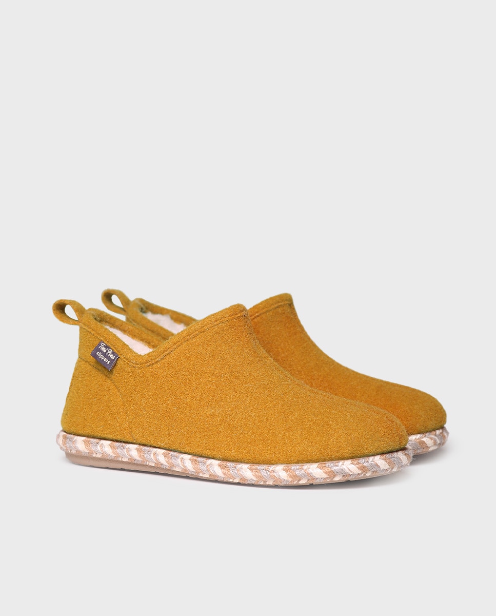 Pantufas Fechadas Tipo Botim Mostarda-2
