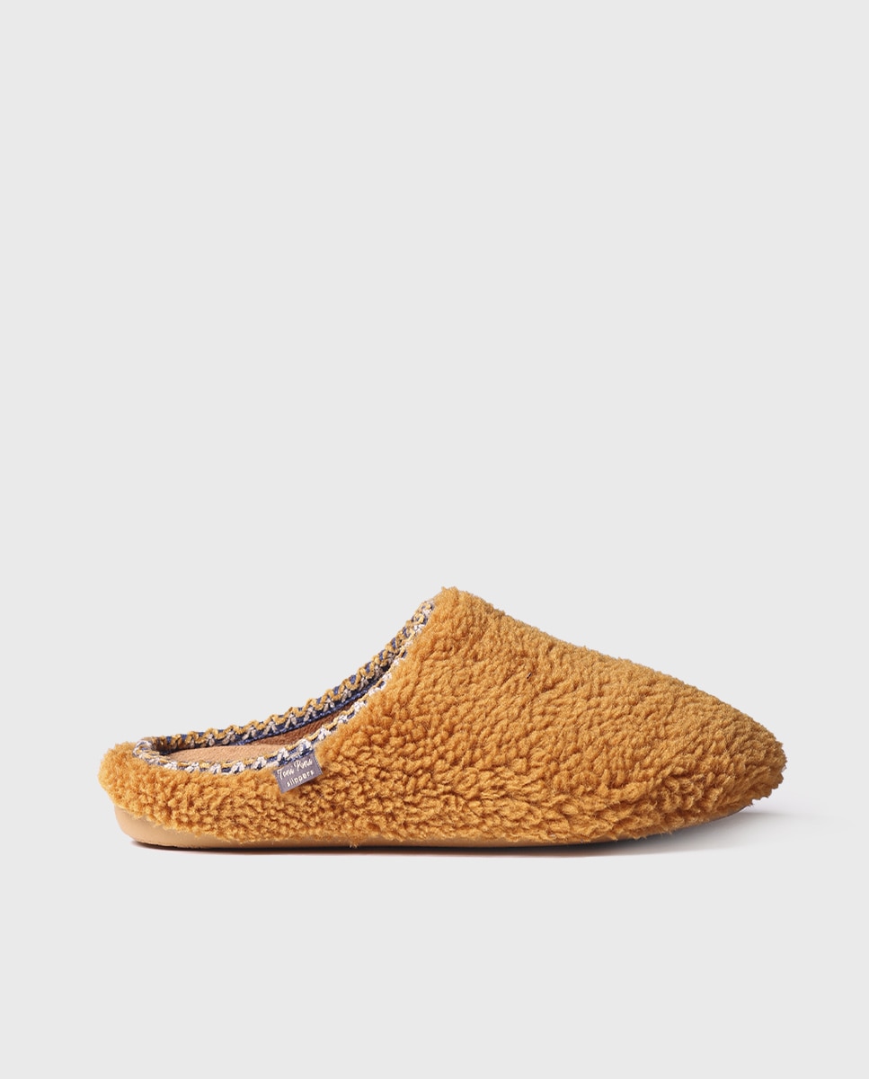 Pantufas Fechadas de Tecido Efeito Pelo de Ovelha Amarelo-1