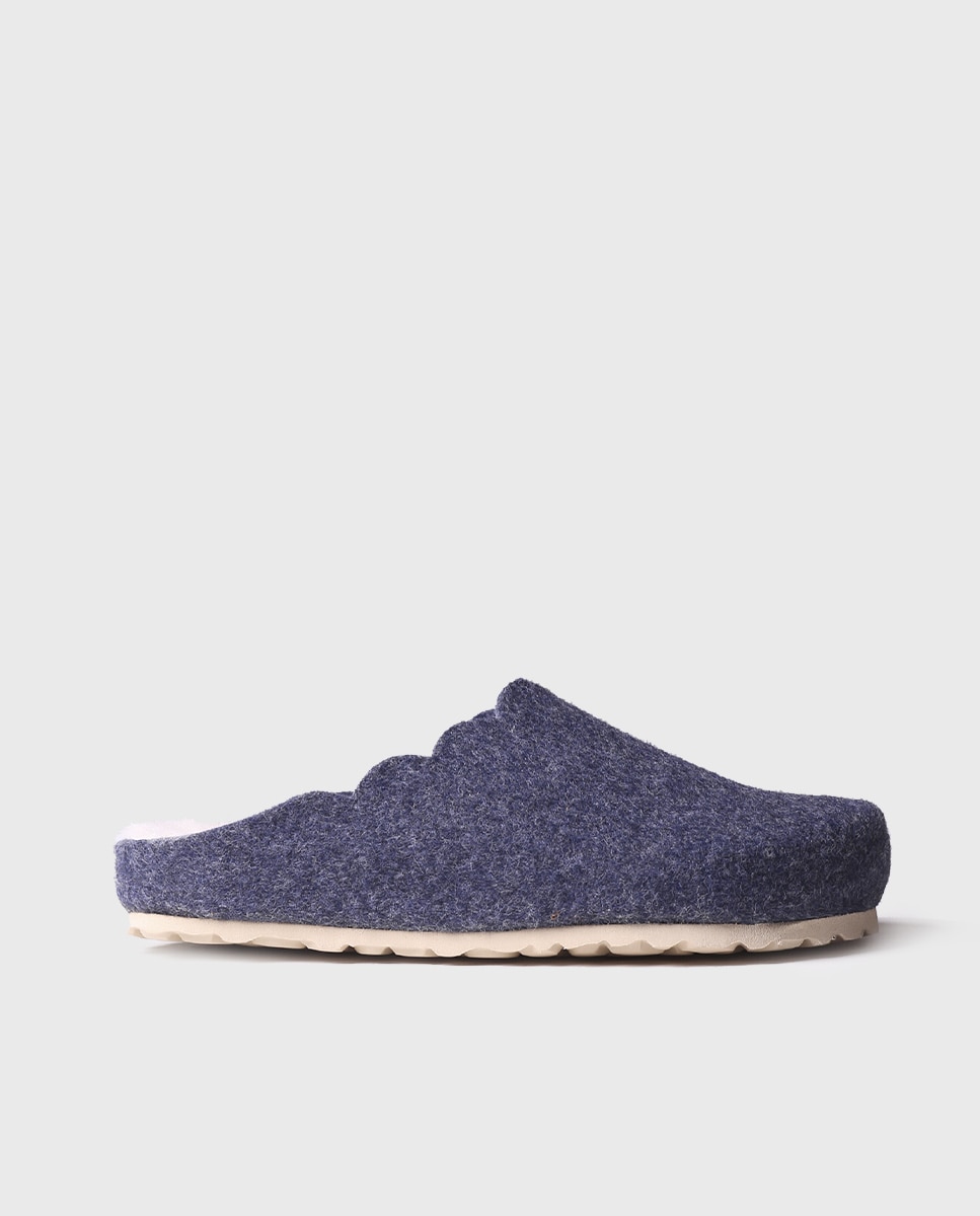 Pantufas Fechadas de Feltro em Liso Azul-1