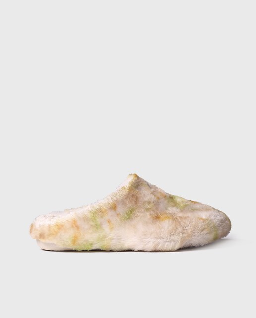 Imagem 0 de Pantufas Fechadas de Tecido de Pelo Estampado