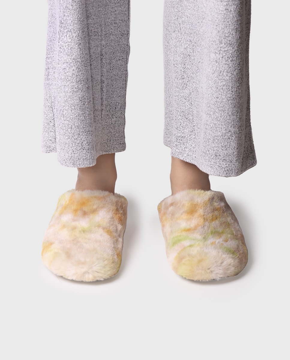 Pantufas Fechadas de Tecido Peludo Estampado Amarelo-4