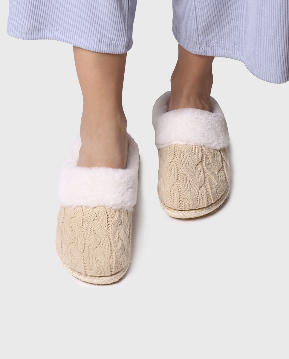 Pantufas Abertas de Tecido com Pelo Cru-4