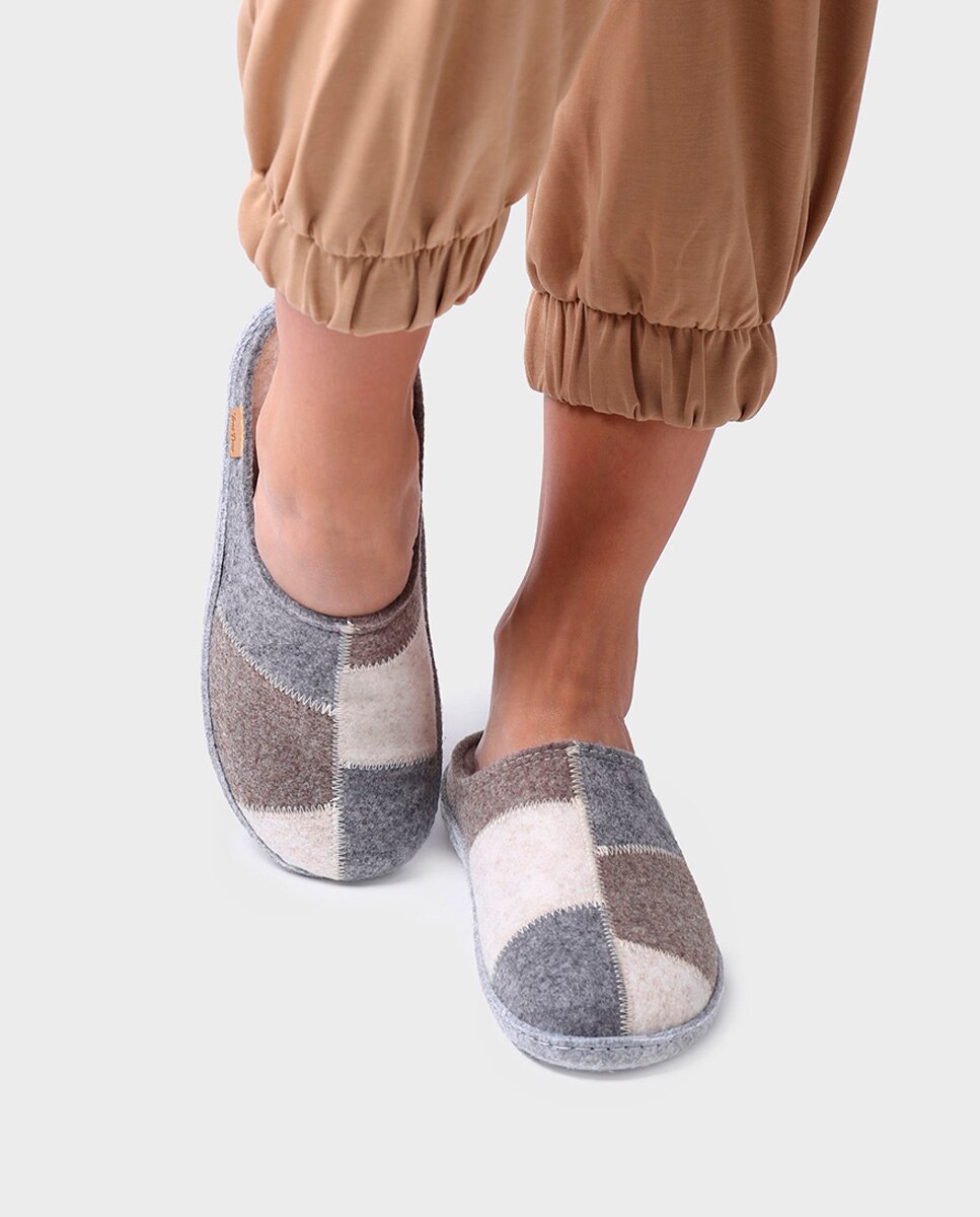 Pantufas Fechadas de Feltro Reciclado Efeito Patchwork Bege-4