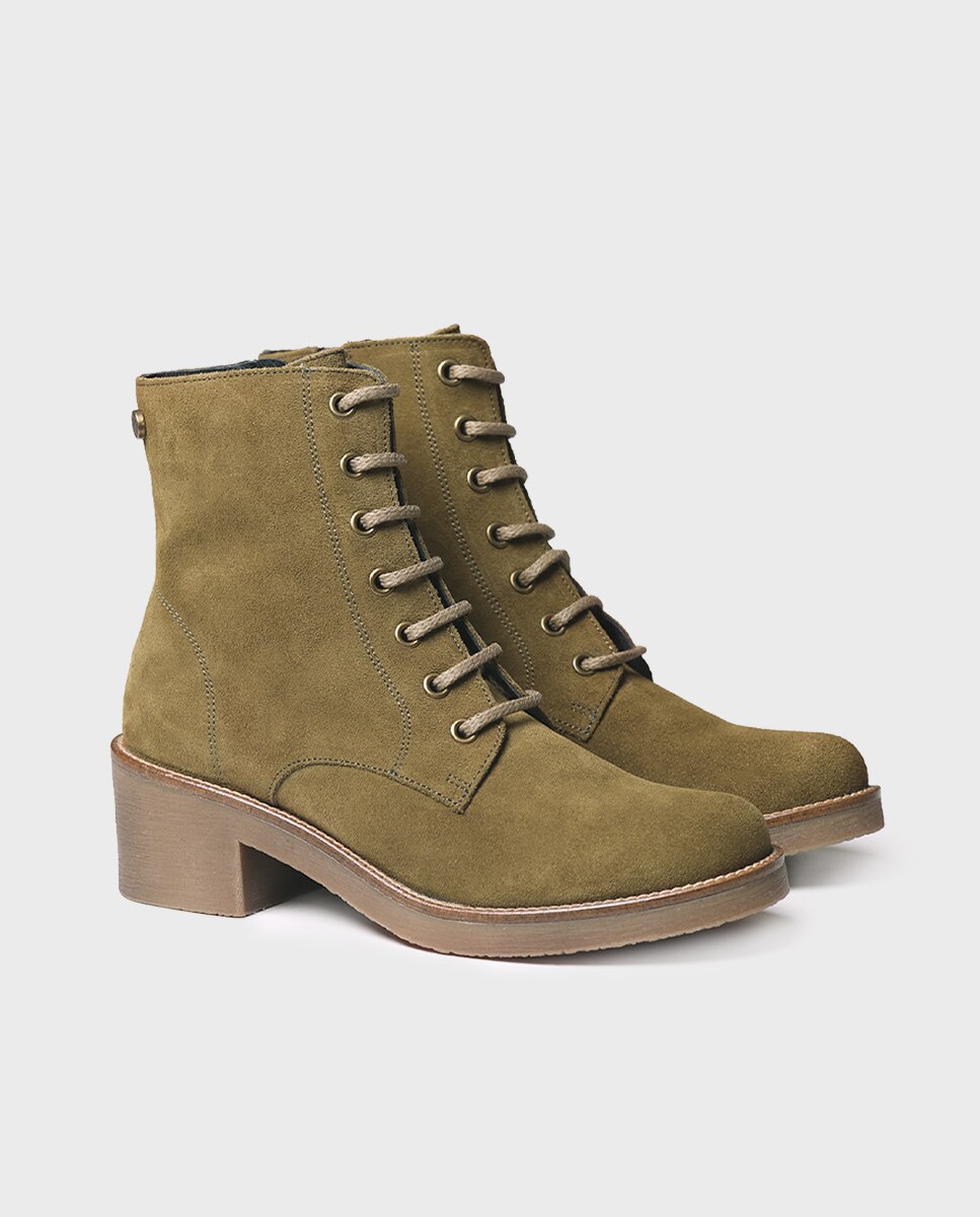 Botins de Camurça com Cordões e Fecho Zip Verde-2