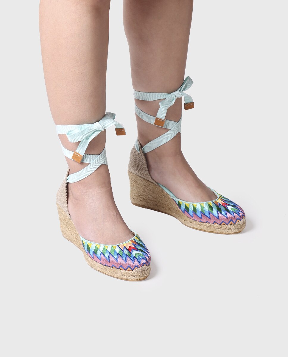 Alpercatas de Cunha em Tecido Estampado com Tiras Azul-4