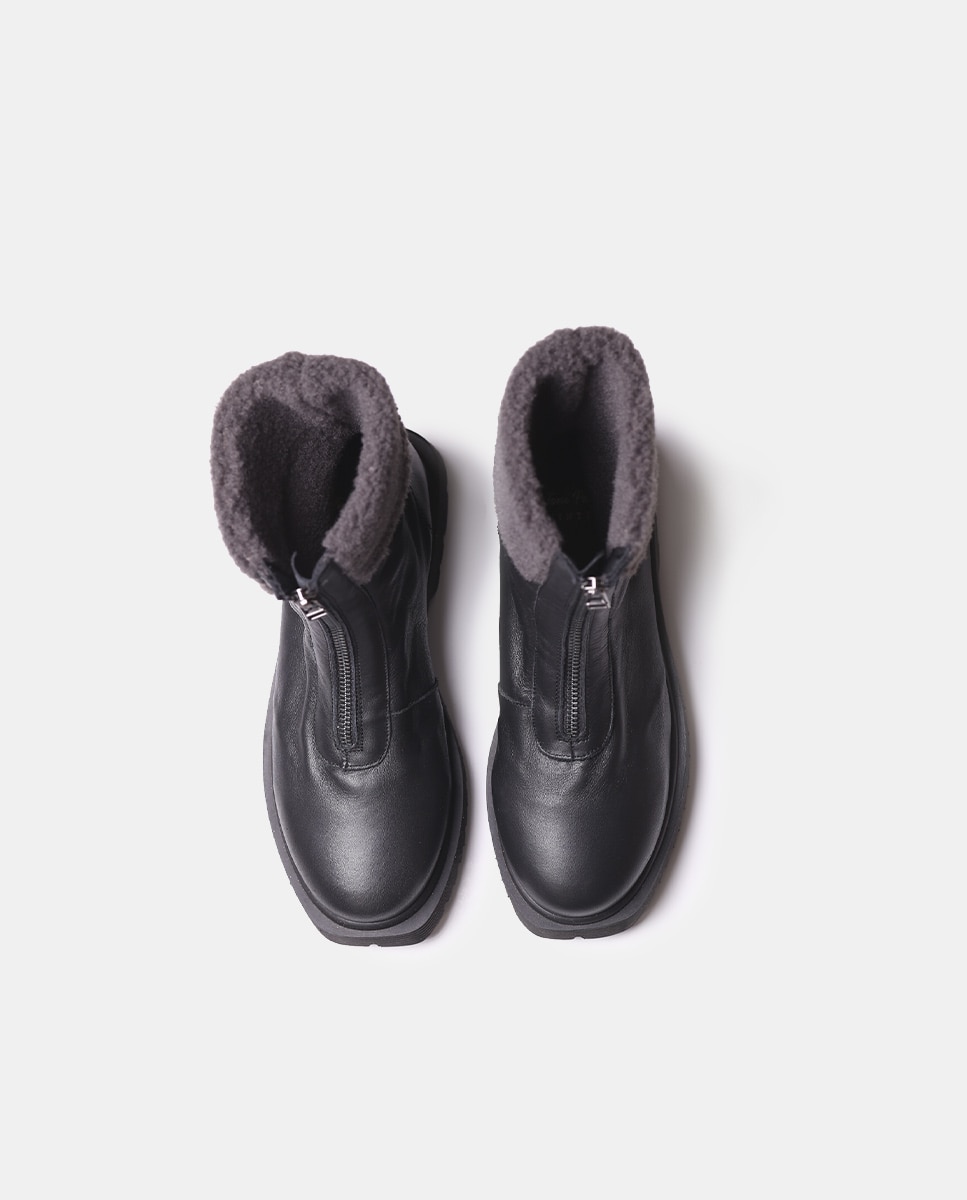 Botins de Pele com Fecho Zip Preto-3