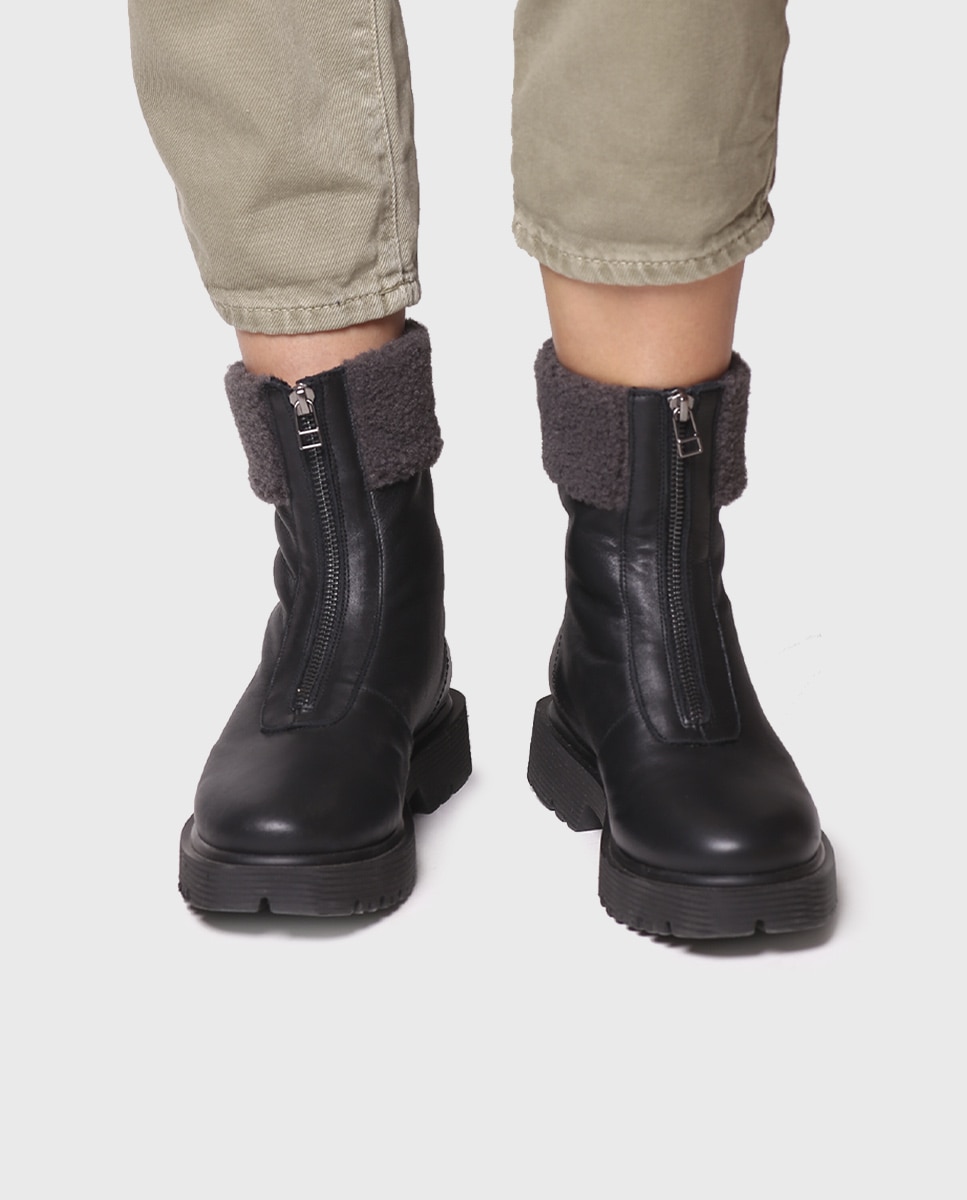 Botins de Pele com Fecho Zip Preto-4