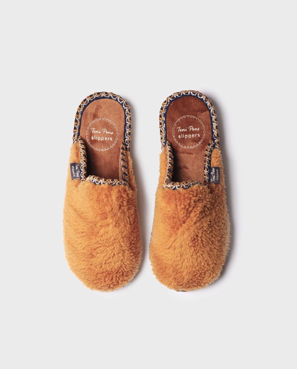 Pantufas Fechadas de Tecido com Bordados Amarelo-3