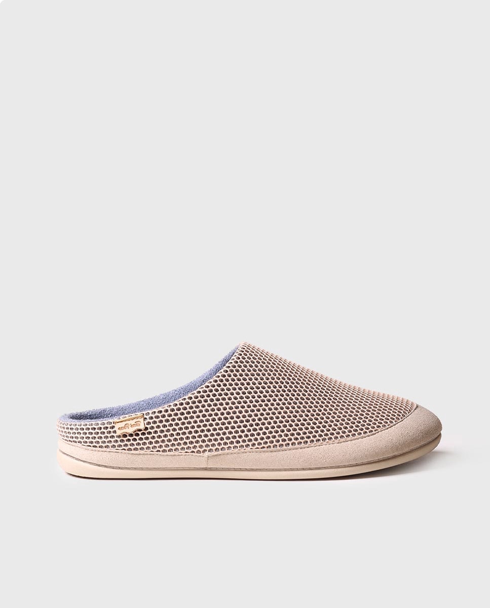 Imagem 0 de Pantufas de Tecido Tipo Socas