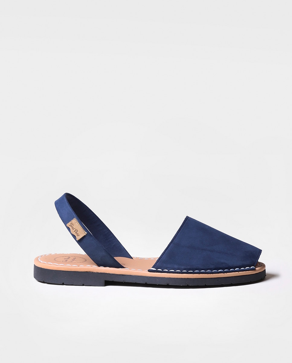 Imagem 0 de Menorquinas de Pele em Liso