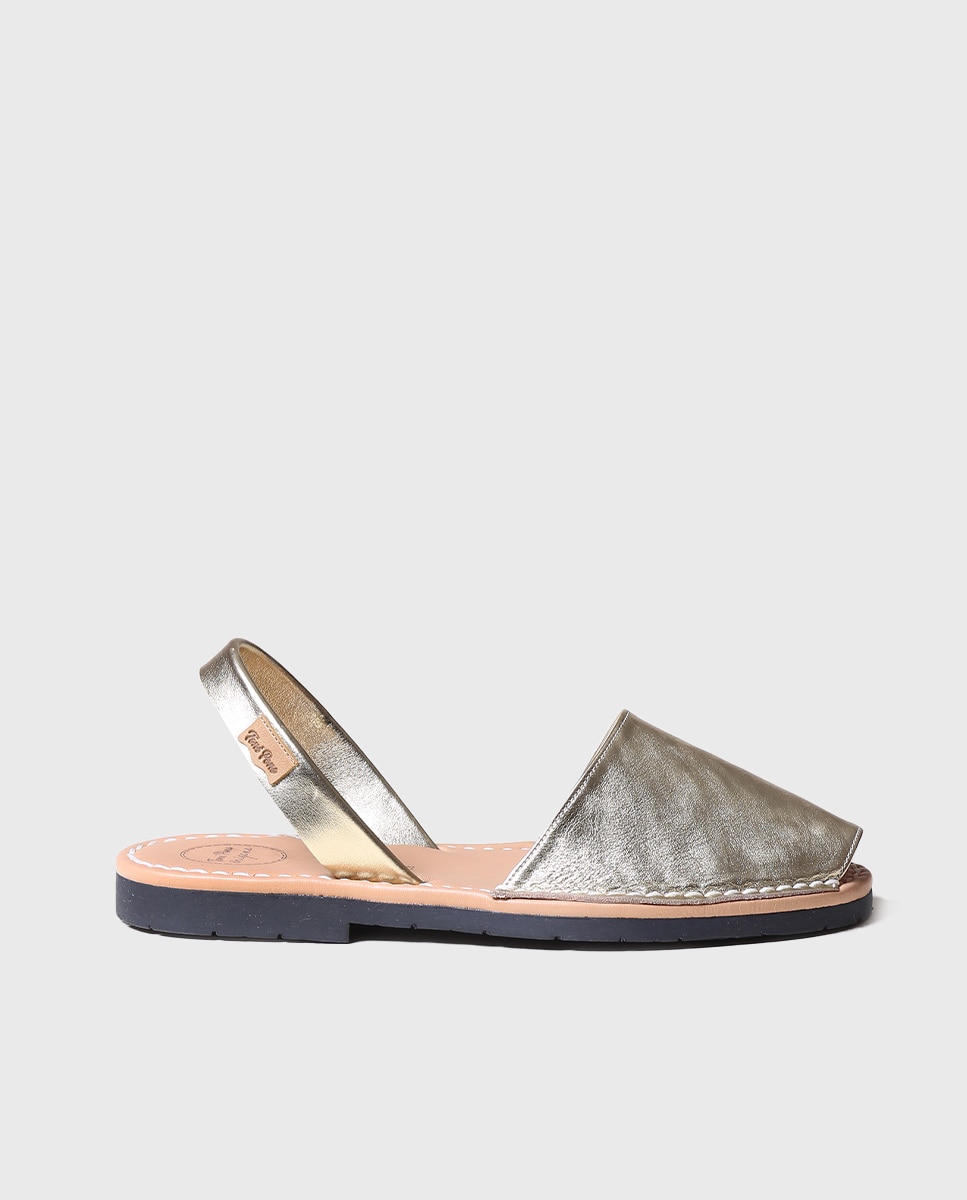 Imagem 0 de Menorquinas de Pele em Liso