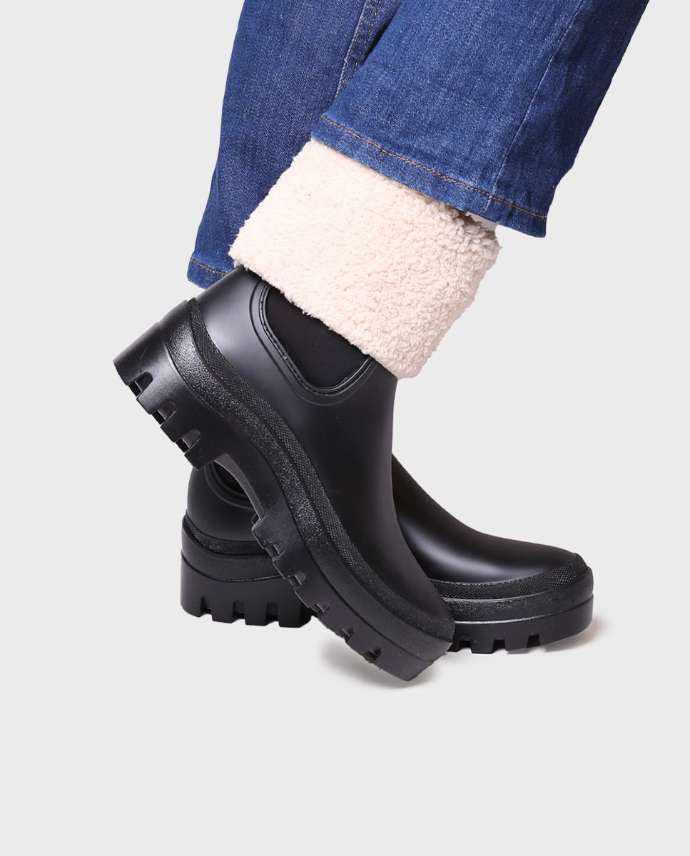 Botins de Água de Borracha com Forro de Pelo de Ovelha Preto-4