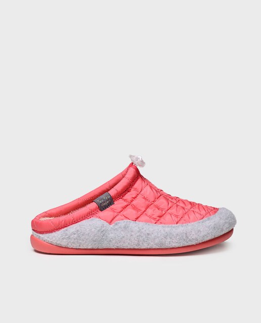 Imagem 0 de Pantufas Fechadas de Tecido Acolchoado