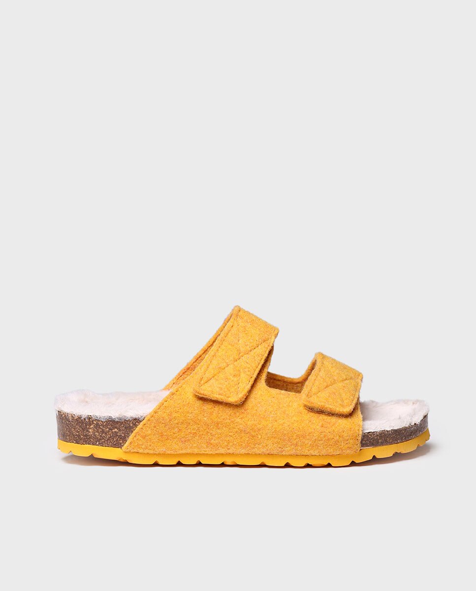 Imagem 0 de Pantufas Abertas de Feltro com Sola Antiderrapante